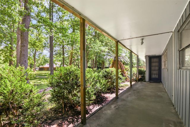 409 E Linney Street, Dayton, TX 77535