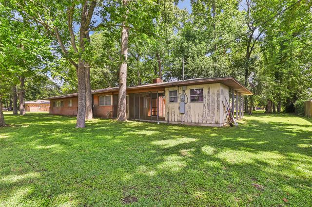409 E Linney Street, Dayton, TX 77535