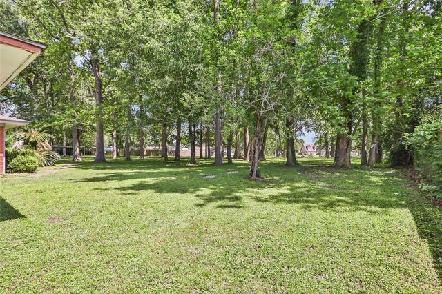 409 E Linney Street, Dayton, TX 77535
