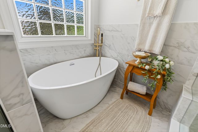 5008 Mill Hill Lane, Chapel Hill, NC 27517