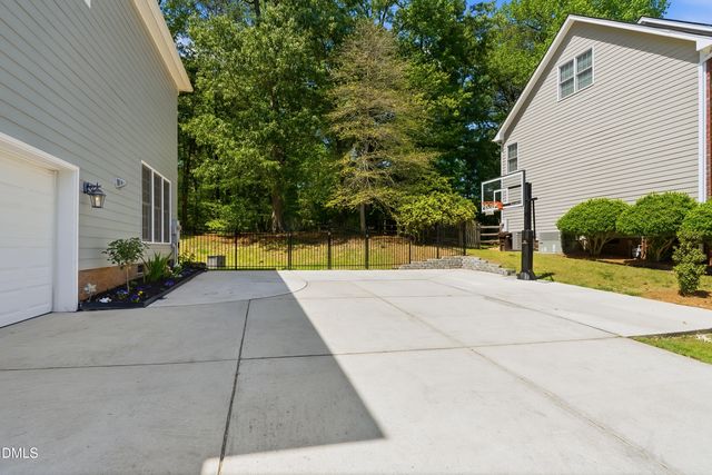5008 Mill Hill Lane, Chapel Hill, NC 27517