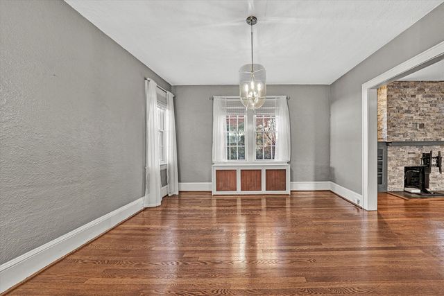 2705 Wycliffe AVE, Roanoke, VA 24014