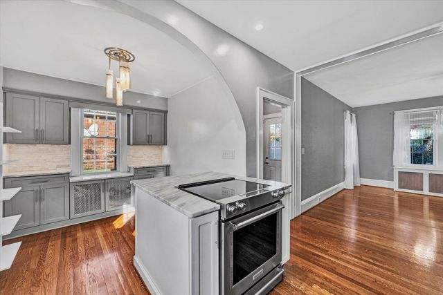 2705 Wycliffe AVE, Roanoke, VA 24014