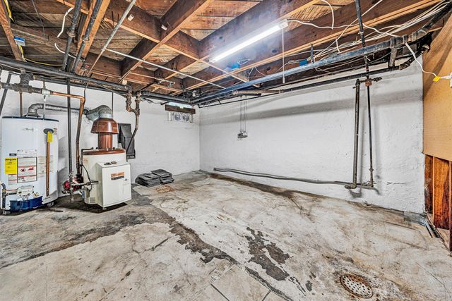 2705 Wycliffe AVE, Roanoke, VA 24014