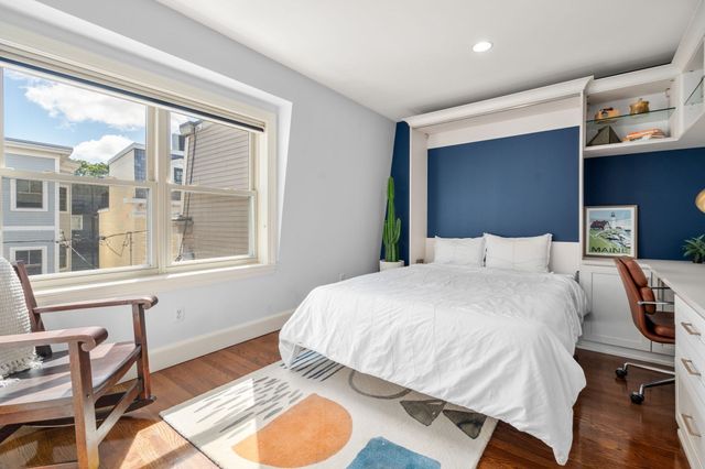 6 Franklin St 2, Boston, MA 02129