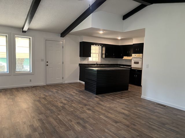 72 Sherwood Vale Cir, NW, Mcminnville, TN 37110