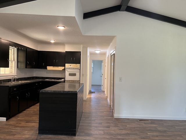 72 Sherwood Vale Cir, NW, Mcminnville, TN 37110