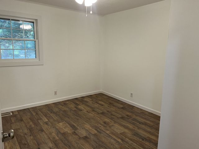 72 Sherwood Vale Cir, NW, Mcminnville, TN 37110