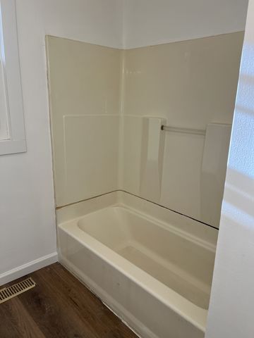 72 Sherwood Vale Cir, NW, Mcminnville, TN 37110
