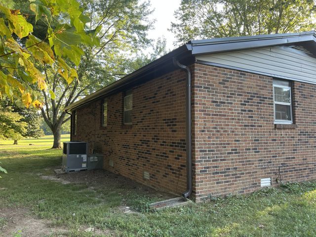72 Sherwood Vale Cir, NW, Mcminnville, TN 37110