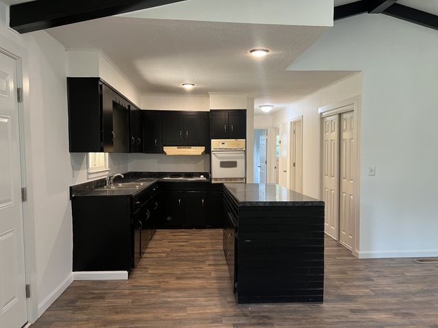 72 Sherwood Vale Cir, NW, Mcminnville, TN 37110