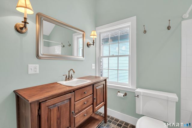 10 Trumbull Street, Stonington, CT 06378
