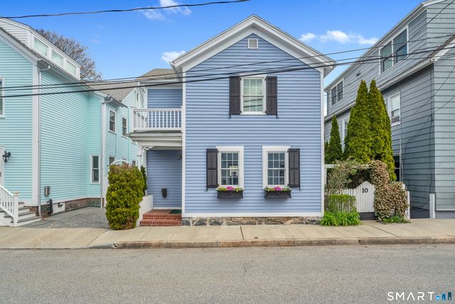 10 Trumbull Street, Stonington, CT 06378