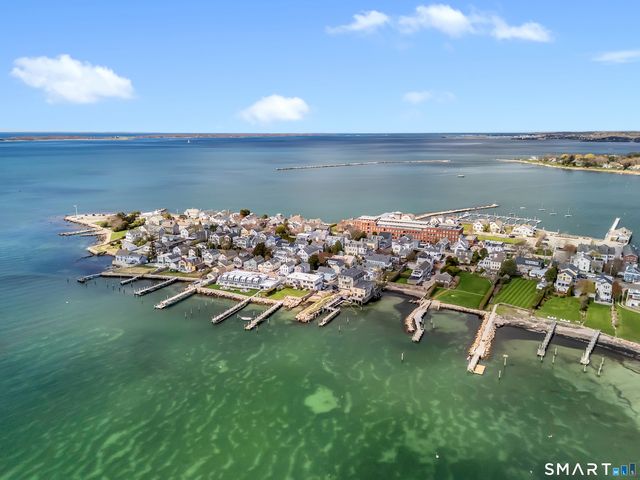 10 Trumbull Street, Stonington, CT 06378