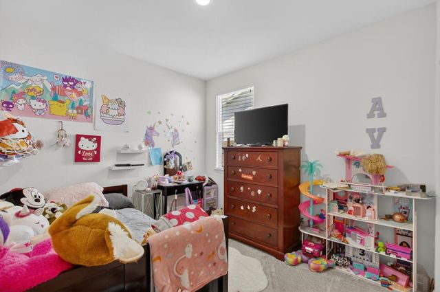 751 Crow Creek Cir, Galt, CA 95632