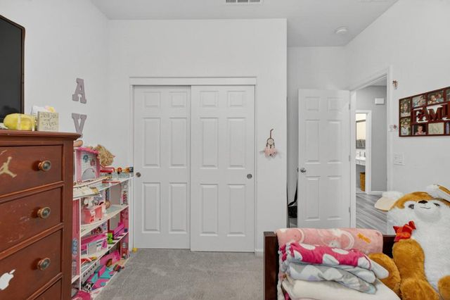 751 Crow Creek Cir, Galt, CA 95632