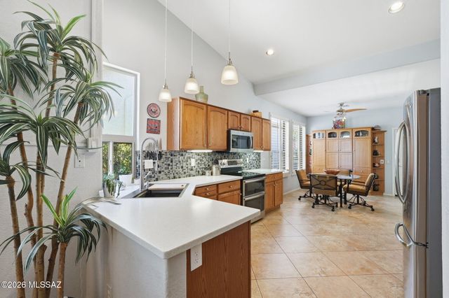 39086 S Casual Drive, Tucson, AZ 85739