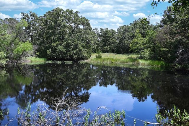 9736 North FM 2096 Farm to Market Road N, Franklin, TX 77856