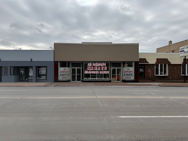 3112 Avenue of the Cities Avenue, Moline, IL 61265