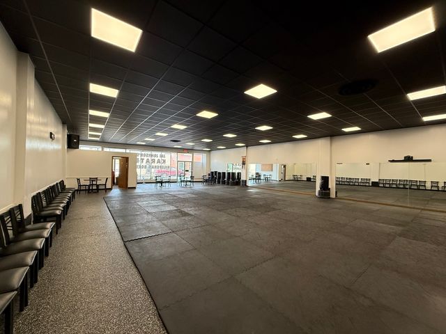 3112 Avenue of the Cities Avenue, Moline, IL 61265