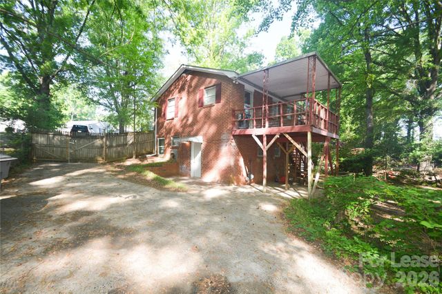 2143 Finchley Drive, Charlotte, NC 28215