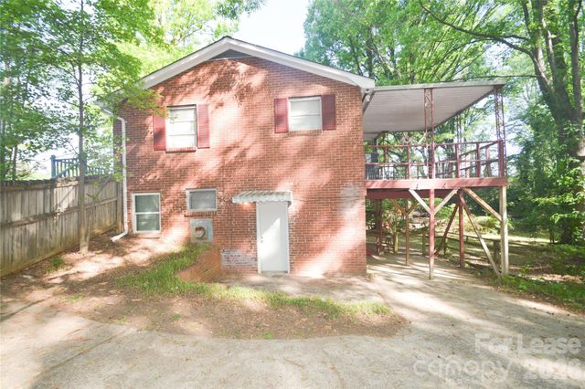 2143 Finchley Drive, Charlotte, NC 28215