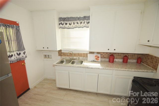 2143 Finchley Drive, Charlotte, NC 28215