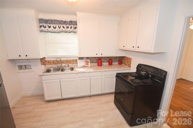2143 Finchley Drive, Charlotte, NC 28215