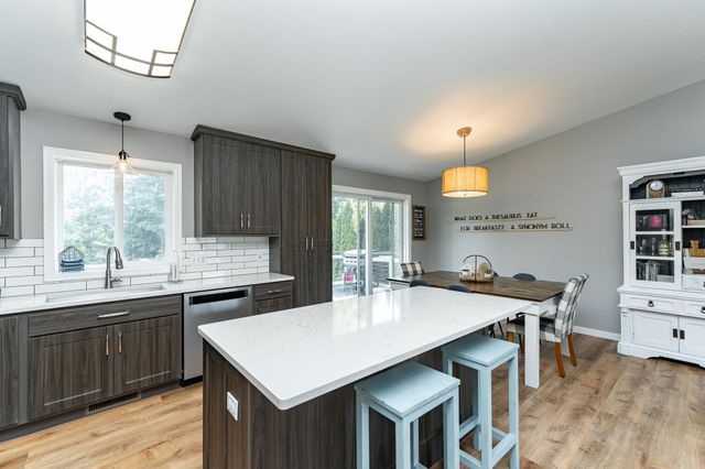 2 Lillie Lane SE, Pine Island, MN 55963