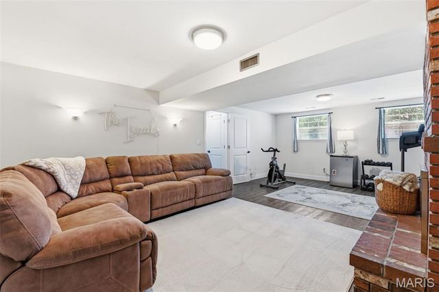 3 Inwood Court, St Peters, MO 63376