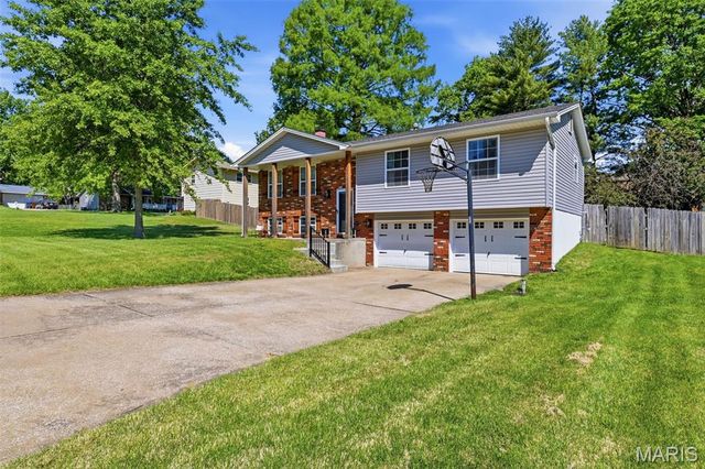 3 Inwood Court, St Peters, MO 63376