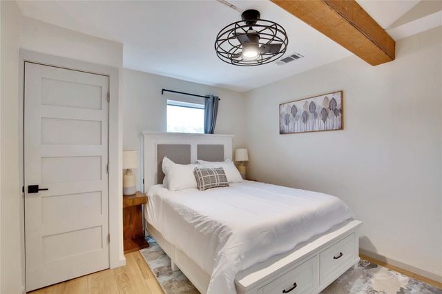 609 S Creekwood DR, Driftwood, TX 78619