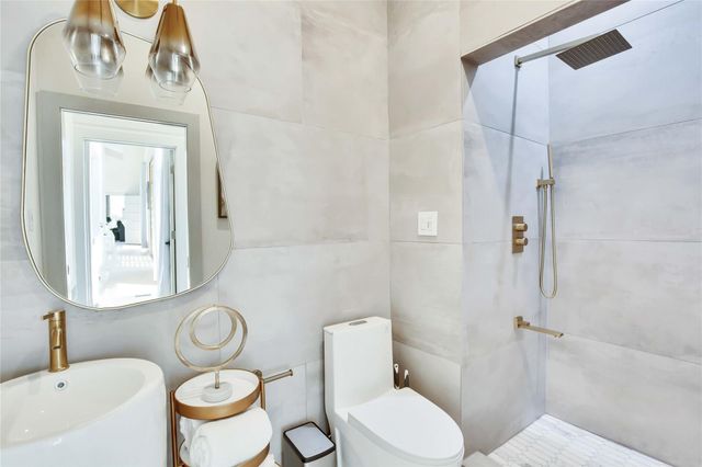 609 S Creekwood DR, Driftwood, TX 78619