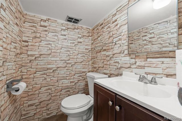 6452 Arcola Street, Garden City, MI 48135