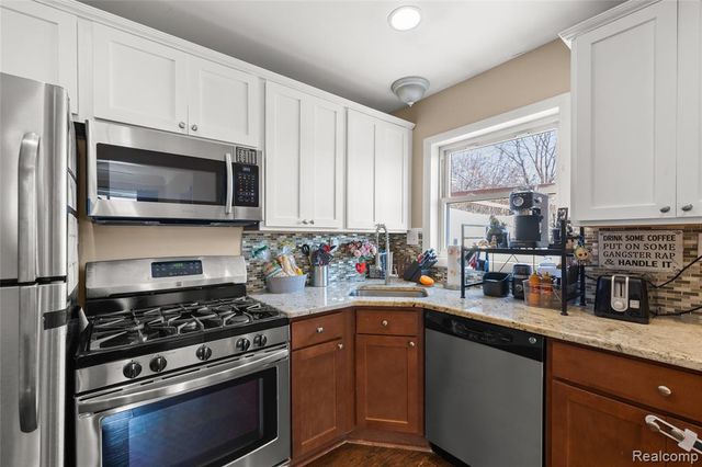 6452 Arcola Street, Garden City, MI 48135