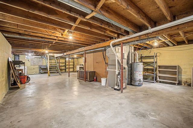 808 Jones Street, Marshall, MI 49068