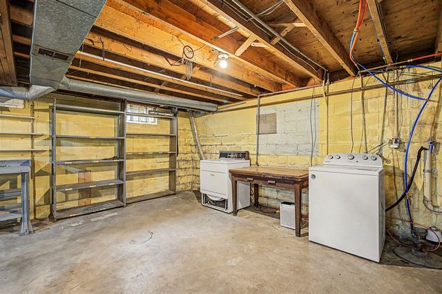 808 Jones Street, Marshall, MI 49068