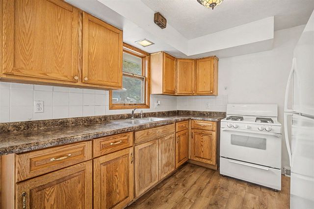 808 Jones Street, Marshall, MI 49068