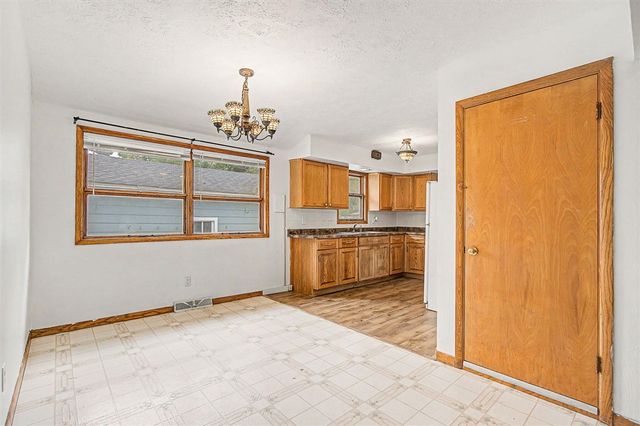 808 Jones Street, Marshall, MI 49068