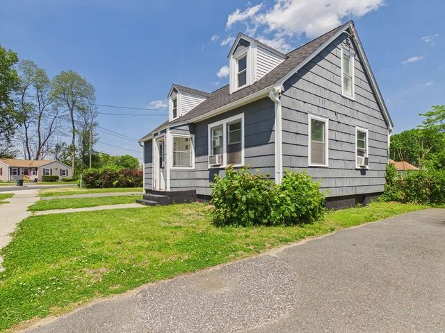 5 Barber St, Springfield, MA 01109