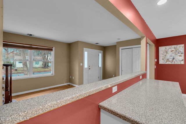 9 Forecastle Way, Waretown, NJ 08758