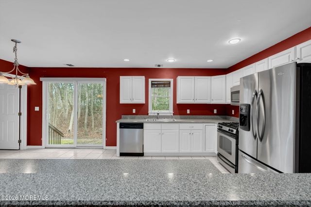 9 Forecastle Way, Waretown, NJ 08758