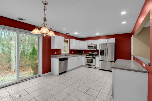 9 Forecastle Way, Waretown, NJ 08758