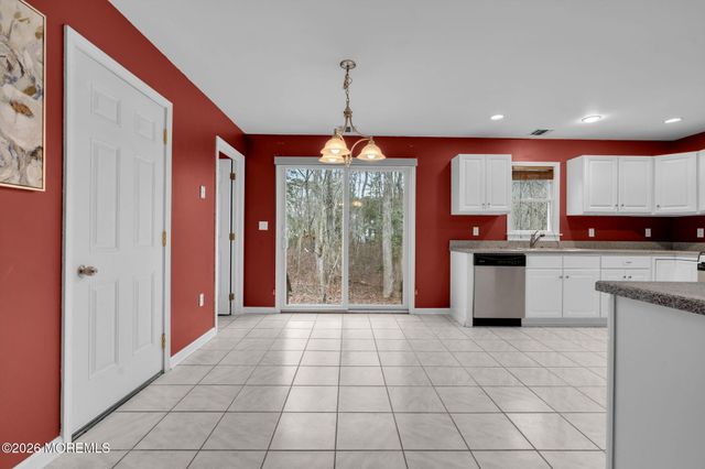 9 Forecastle Way, Waretown, NJ 08758