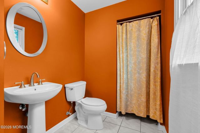 9 Forecastle Way, Waretown, NJ 08758