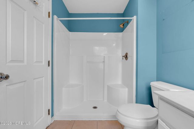 9 Forecastle Way, Waretown, NJ 08758