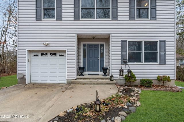 9 Forecastle Way, Waretown, NJ 08758