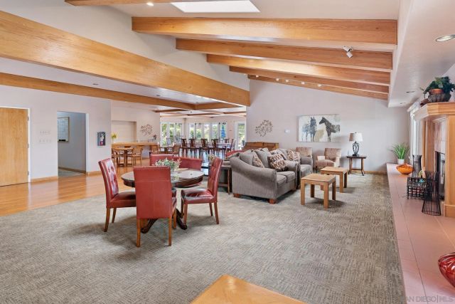 6350 Genesee Avenue 312, San Diego, CA 92122