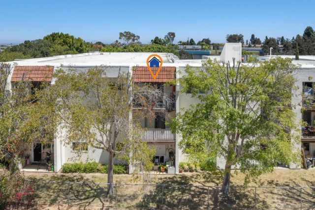 6350 Genesee Avenue 312, San Diego, CA 92122