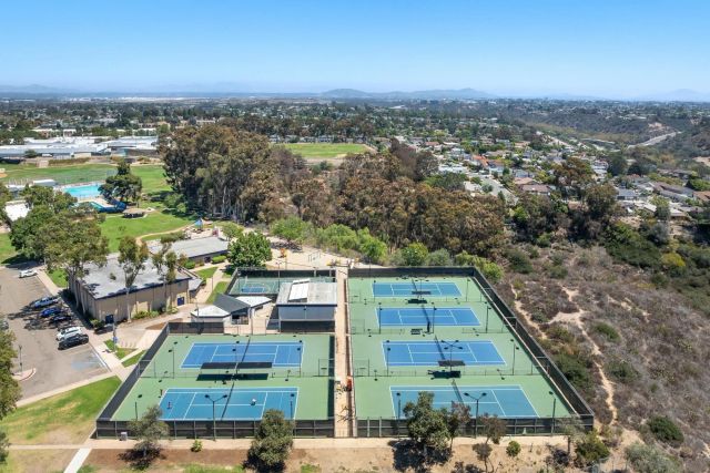 6350 Genesee Avenue 312, San Diego, CA 92122